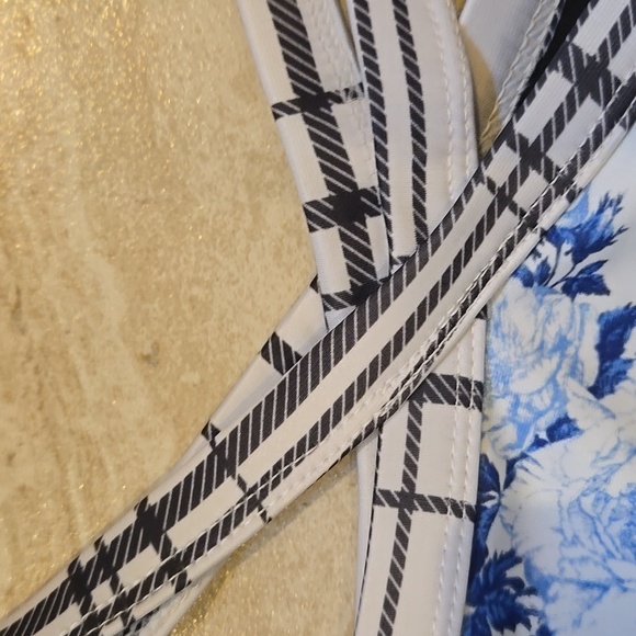 NWT Skye & Staghorn White/Blue Floral Double Criss-Cross Strap Bikini Bottoms - Picture 5 of 10